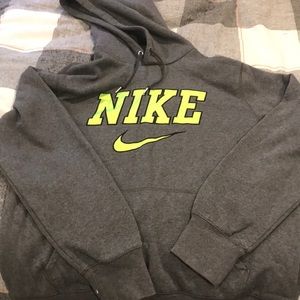 Large Nike Sweatshirt ; Like New